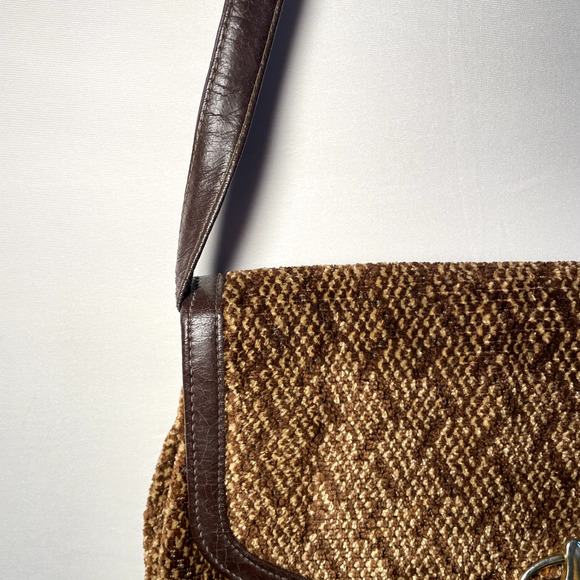 Vintage Chenille Corduroy Crossbody Purse Lock Buckle Leather Mod Retro Mob Wife - Picture 14 of 16